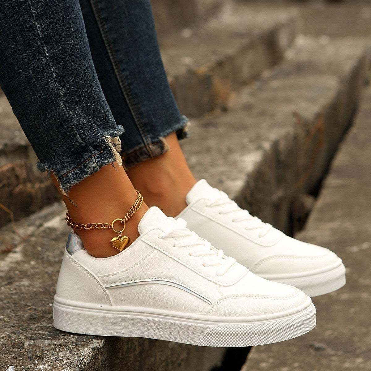 Women's Lace-up White Flats Thick Sole Casual Slip-on Shoes